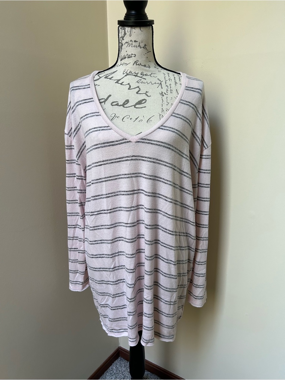 BP. Pink & Gray Striped V-Neck Long Sleeve Tunic Sweater Top - Size XL